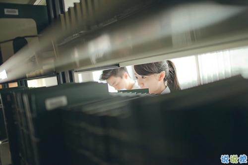 睡前一條朋友圈的經(jīng)典說說帶圖片 比愛更深刻經(jīng)典說說2