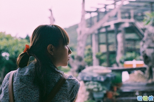 文字控關(guān)于青春成長的唯美說說和圖片 年華是一場無聲劇9