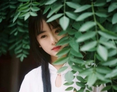 唯美古風(fēng)句子配圖片：有些人，一旦遇見，便一眼萬年