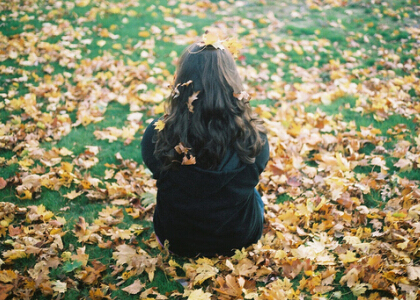 情感語錄帶圖片：提起你還是心酸，但不會像當(dāng)初那么喜歡