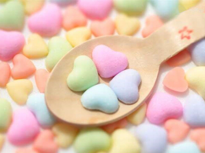 愛情說說大全帶圖片：心里若有了良人，眼里的便全是路人