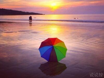 傷感說說配圖：你的世界人潮擁擠，看不到我也合情合理