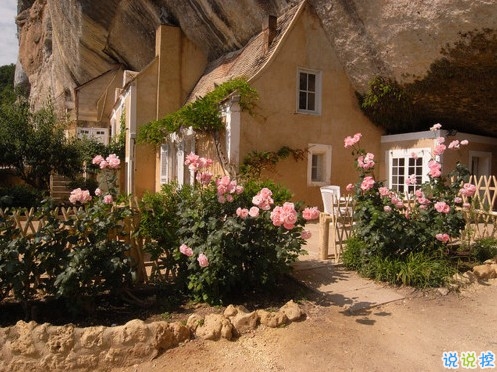 文藝唯美簡(jiǎn)短說(shuō)說(shuō)大全帶圖片 適合女孩子發(fā)的唯美說(shuō)說(shuō)配圖8