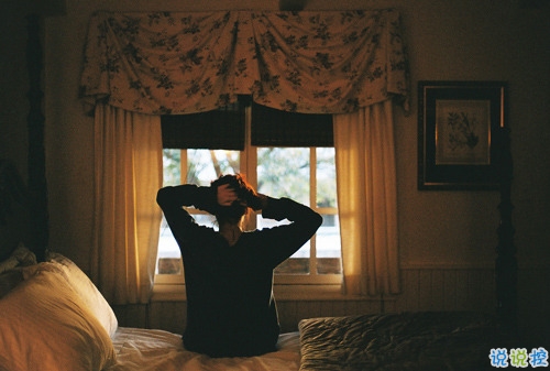 文藝簡(jiǎn)單適合發(fā)空間說(shuō)說(shuō)的句子 我想寫(xiě)給你的三行情書(shū)8