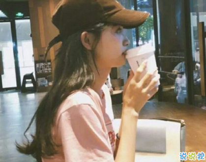 女生現(xiàn)實(shí)霸氣個(gè)性說(shuō)說(shuō)配圖大全 最新最酷女生個(gè)性說(shuō)說(shuō)帶圖片1