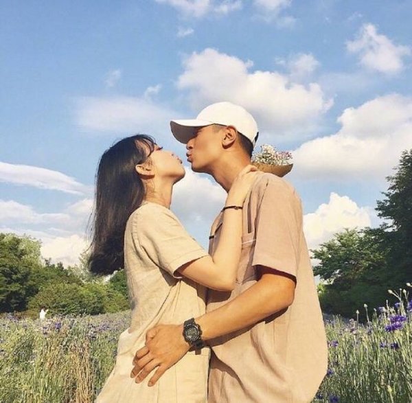 愛情中的甜蜜小句子 適合情侶發(fā)的甜蜜溫暖說(shuō)說(shuō)1