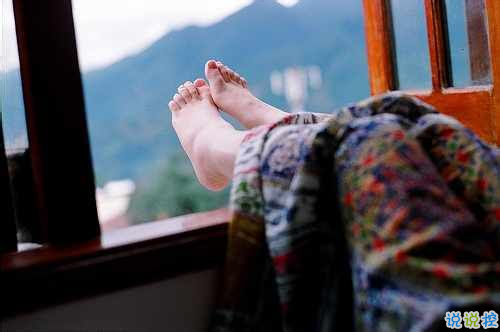 傷感意境適合失戀后發(fā)的說說帶圖片 不打擾是我的溫柔16