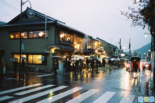 霸氣個(gè)性說(shuō)說(shuō)帶圖片情感有關(guān)的 很火爆的微信霸氣說(shuō)說(shuō)配圖4