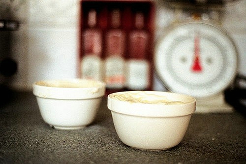 一個人感到孤獨(dú)寂寞時發(fā)的說說帶圖片 一個人只要學(xué)會了回憶就再不會孤獨(dú)1