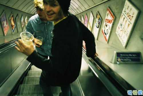 勵(lì)志正能量的心靈雞湯句子和圖片 勇敢的少年啊請(qǐng)你大膽往前走別回頭9