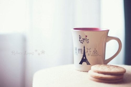 非常甜蜜的關(guān)于愛情的說說帶圖片 突然就覺得認(rèn)識你是件很美好的事情1