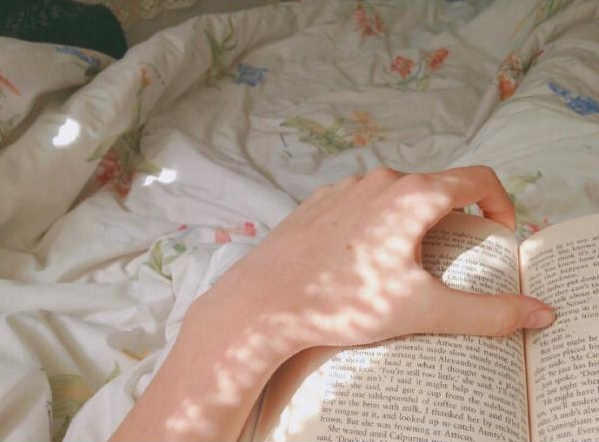 愛情中的甜蜜小句子 喜歡一個(gè)人的文藝小清新說說帶圖片3