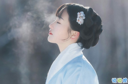 傷感詩(shī)意古風(fēng)句子關(guān)于愛(ài)情 唯美到心碎的古風(fēng)句子值得點(diǎn)贊1