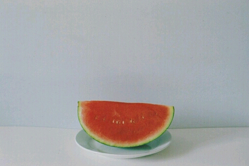 學(xué)會(huì)努力和刻苦的生活句子 關(guān)于生活很現(xiàn)實(shí)的哲理句子1