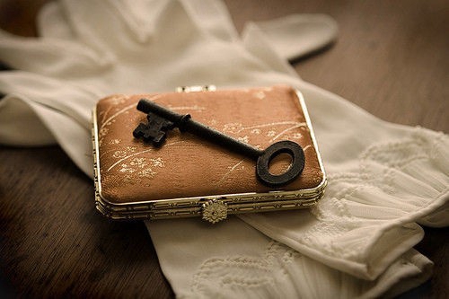 關(guān)于生活人生的超勵(lì)志圖片說說 幸福就是放大快樂幸運(yùn)就是熬過不幸15