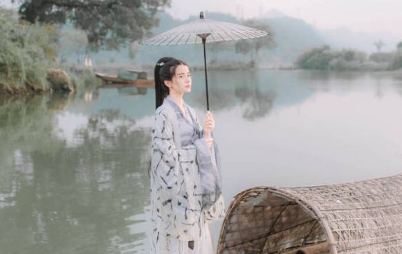 唯美仙氣十足的古風(fēng)詩詞說說帶圖片5