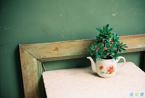 心碎到不敢流淚的傷感說(shuō)說(shuō)帶圖片 特別難過(guò)想哭的傷感說(shuō)說(shuō)20188