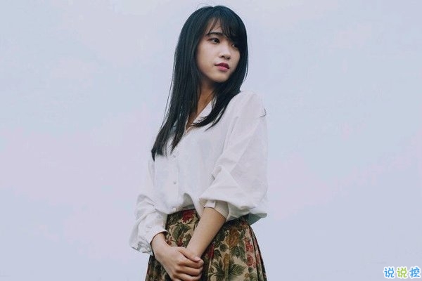 文字控喜歡的簡單唯美的一句話說說帶圖片 煙塵滾滾一路行來我應(yīng)是迷了路了8