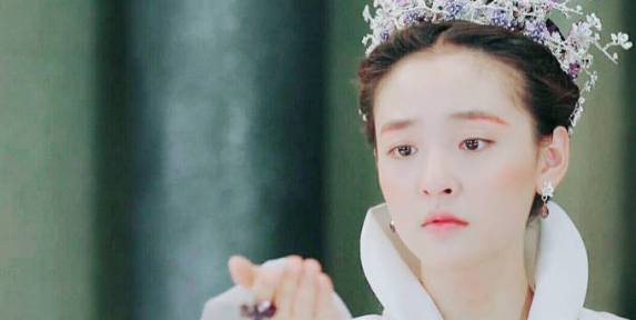 唯美仙氣十足的古風(fēng)詩詞說說帶圖片2