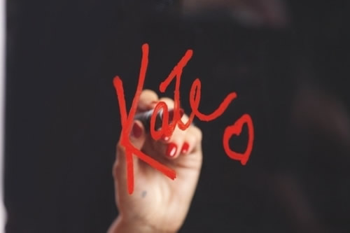 關(guān)于愛情很有哲理的經(jīng)典長說說?愛情是什么？8