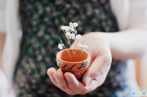 期待明天內(nèi)涵勵志說說致自己配圖 對未來充滿希望的經(jīng)典勵志說說7