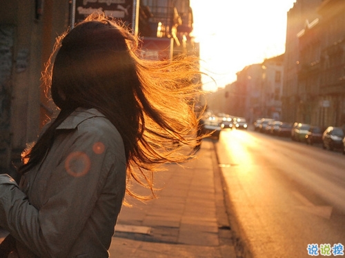 治愈系個性唯美說說帶圖片 2018朋友圈很火的唯美文藝說說配圖7