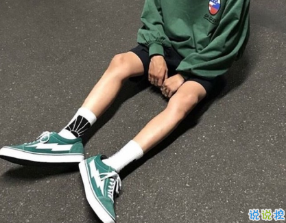 對愛情徹底失望的傷感說說帶圖片 一個(gè)人感到十分心累的傷感說說10