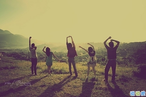 青春友情天長(zhǎng)地久的說(shuō)說(shuō)帶圖片 萬(wàn)水千山有你們陪我一起走過(guò)5