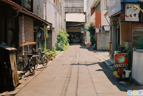 00后女生適合發(fā)空間的經(jīng)典個性說說大全 很有個性的關(guān)于成長的說說1