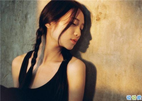 分手后失戀傷感難過的圖片說說 我就要飄起來了然后就離開12