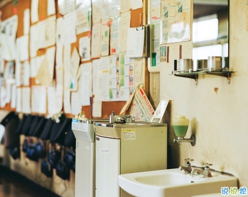 下雨天一個(gè)人心情感到沮喪的個(gè)性說說 一個(gè)人孤獨(dú)的個(gè)性說說大全2