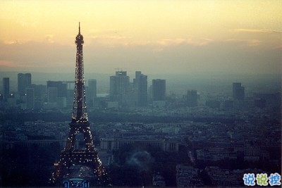 致前任的傷感說說內(nèi)心很憂傷 心被你傷的太疼的說說1