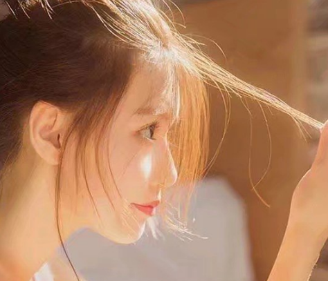 關(guān)于愛情的文字控大愛的文藝精辟說說1