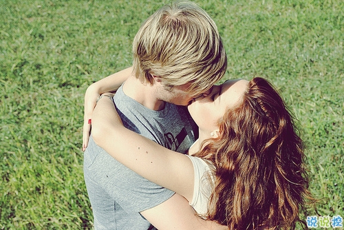 甜蜜情侶的戀愛愛情說說帶圖片 我相信星星會說話石頭會開花11