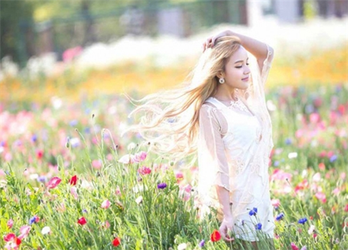 痛徹心扉的傷感愛(ài)情說(shuō)說(shuō)帶圖片 我在每個(gè)下雨天想起你13