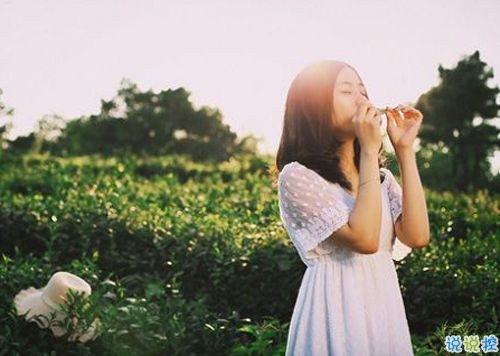 簡(jiǎn)單勵(lì)志的早安心語(yǔ)帶圖片 新的一天給自己的唯美勵(lì)志說說4