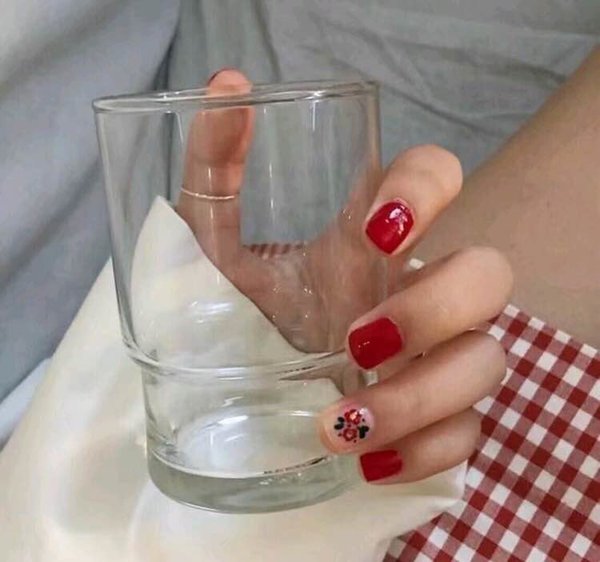 關(guān)于愛情和喜歡一個(gè)人的心事的經(jīng)典圖片說(shuō)說(shuō)3