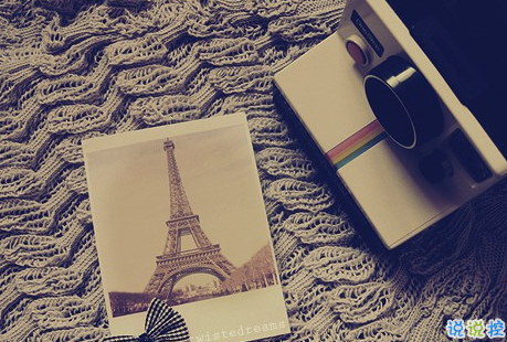 2018失戀的句子說說心情配圖 你永遠(yuǎn)也看不到我最寂寞時(shí)候的樣子6