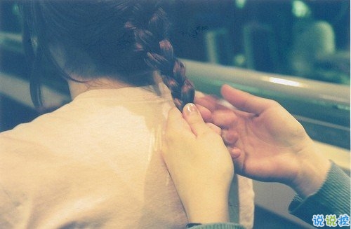 微信朋友圈愛情說說帶圖片 陽(yáng)光灑在身上像極了愛情2