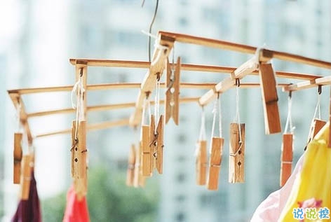 有些傷感的關(guān)于人生和成長(zhǎng)的說說帶圖片 生活的本質(zhì)就是離別15