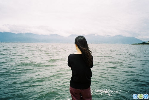 2018超拽霸氣的個(gè)性說說帶圖片 女生男生都可以發(fā)的2018超拽酷炫說說8