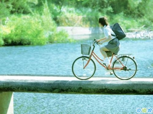 文字控關(guān)于青春成長的唯美說說和圖片 年華是一場無聲劇7