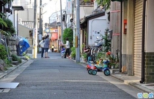 簡簡單單很干凈的愛情說說帶圖片 該留下來的人總會(huì)一直在的12