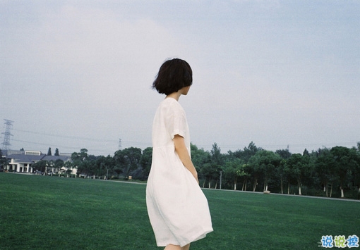 2018超拽霸氣的個(gè)性說說帶圖片 女生男生都可以發(fā)的2018超拽酷炫說說9