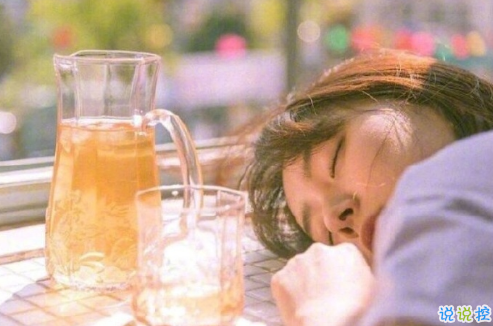 適合女生發(fā)微博的傷感說說加圖片 哪一句觸碰到你內(nèi)心深處1