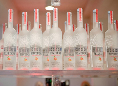 雖然有些傷感但還是很溫暖的圖片句子 我曾一想到你就會(huì)傻笑現(xiàn)在竟然記不清你的臉6