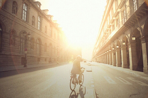 寫給女生的30句經(jīng)典語錄 關(guān)于人生和現(xiàn)實(shí)你需要知道的句子1