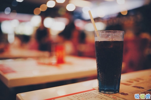 唯美詩(shī)意的說(shuō)說(shuō)帶圖片 我飲盡漁火明月秋色無(wú)邊10