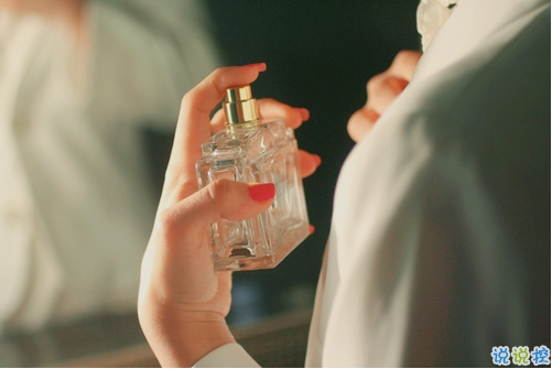 痛到心碎的傷感說(shuō)說(shuō)配圖 生活很現(xiàn)實(shí)的傷感說(shuō)說(shuō)12