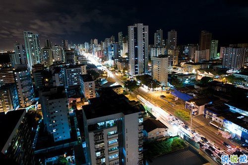 2018正能量的奮斗經(jīng)典說說配圖 簡單霸氣的勵志說說20185